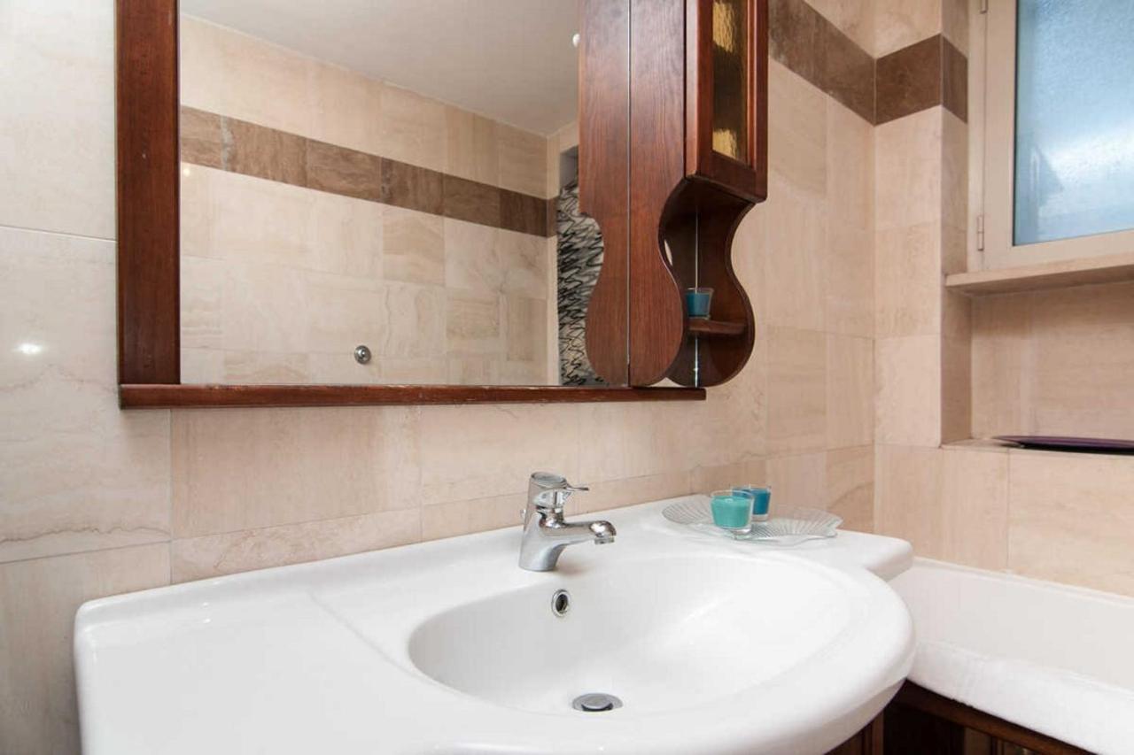 Termini Colosseum Apartment Roma Exterior foto